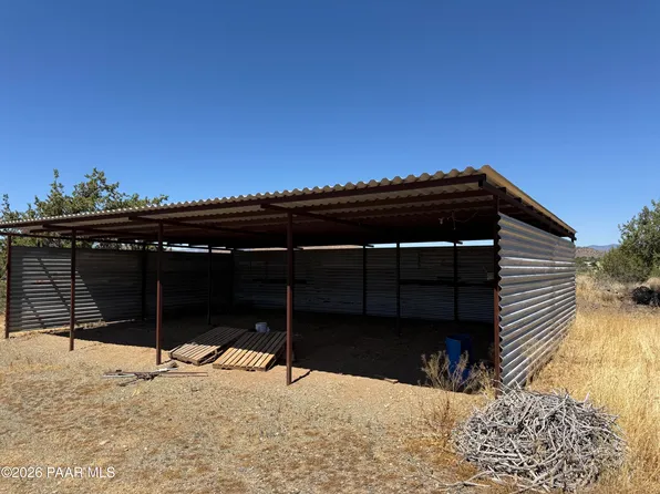 20930 E Cayuse Ln, Mayer, AZ 86333