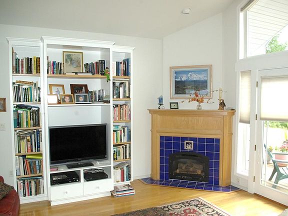 5th image of 17 Meadow Hills Ln