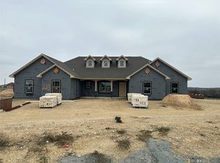 213 Marshall Dr, Springtown, TX 76082