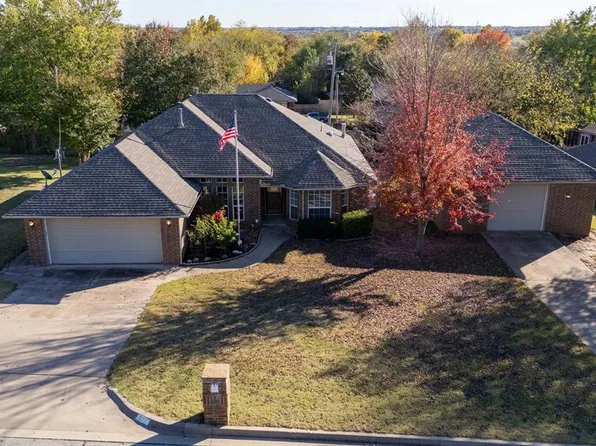 922 Blue Bird Ter, Purcell, OK 73080