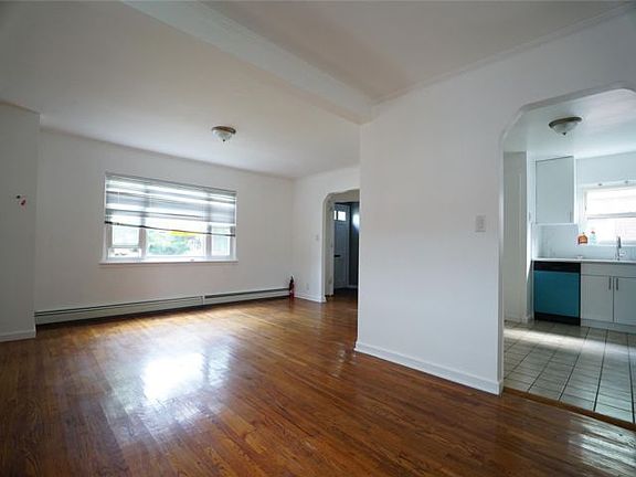 3rd image of 20312 42nd Ave #1