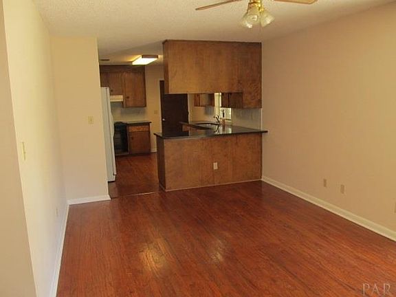 2nd image of 1200 Ramblewood Dr