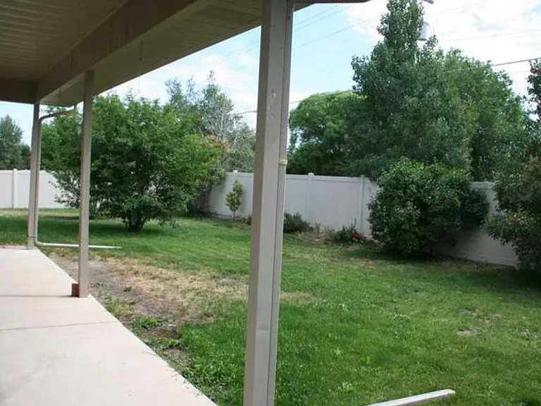 3033 Lost Creek Rd N — Photo 20