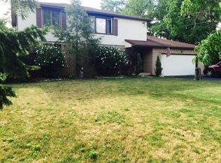 4068 California Rd, Orchard Park, NY 14127