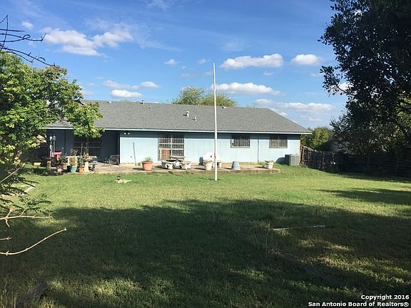 3rd image of 1139 S Ellison Dr