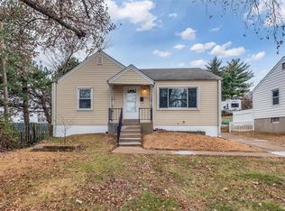 1711 Northfield Dr, Saint Louis, MO 63114