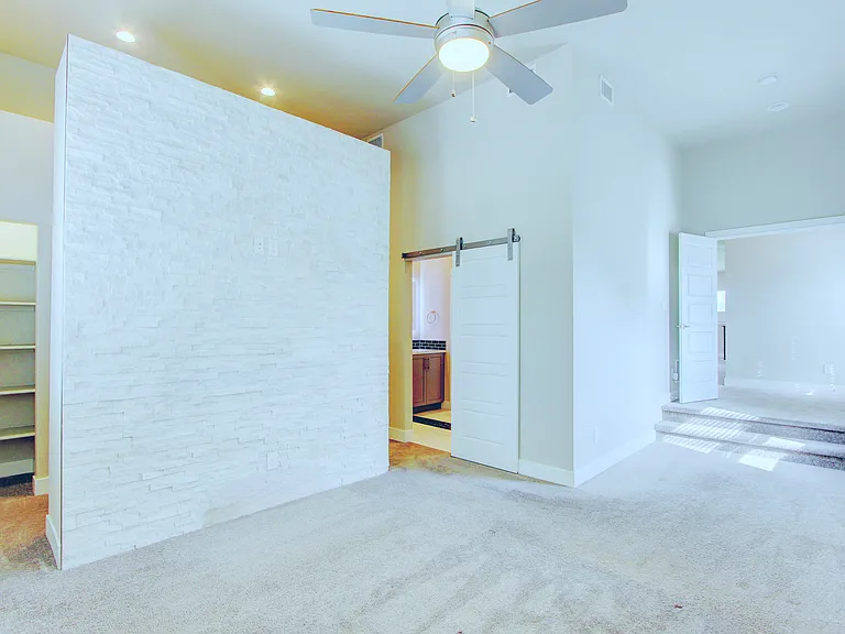 2208 Saison St — Photo 21