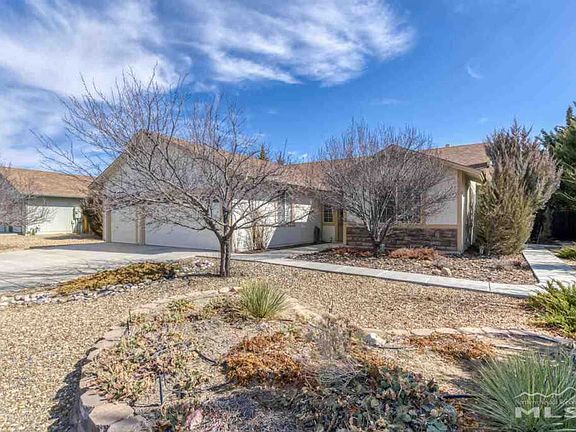 3rd image of 2274 Penguin Dr