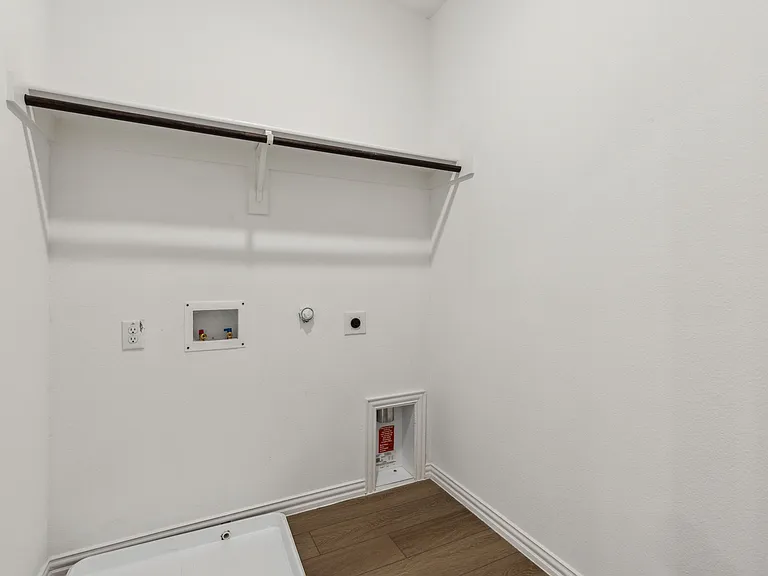 1276 Daybreak Dr — Photo 22