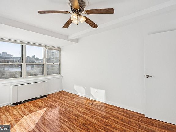 4th image of 1810 Rittenhouse Sq APT 406