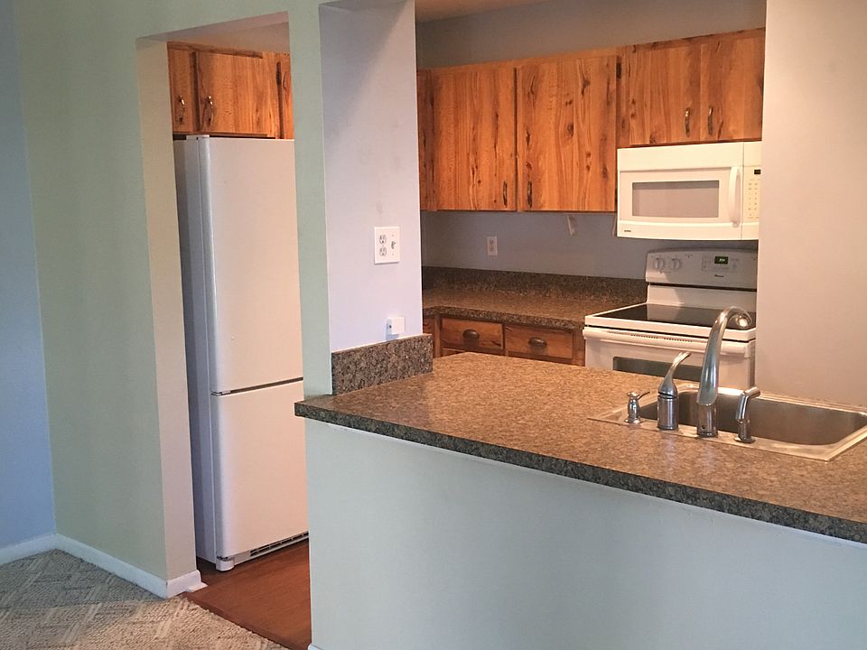 1st image of 50 Veronese Ct
