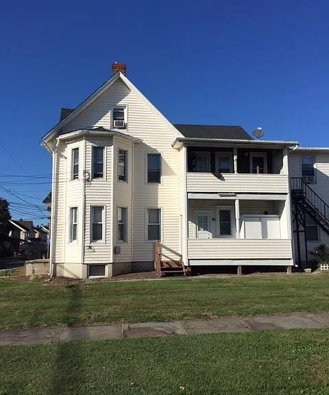 107 S Hellertown Ave #2 — Photo 2