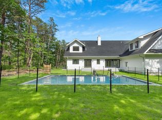 14 Sophia Ct, Westhampton, NY 11977