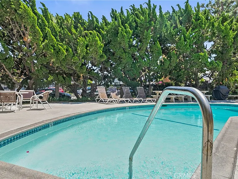 4745 S La Villa Marina #J — Photo 28