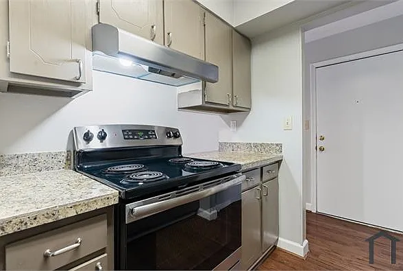 159 Old Montgomery Hwy #C — Photo 2