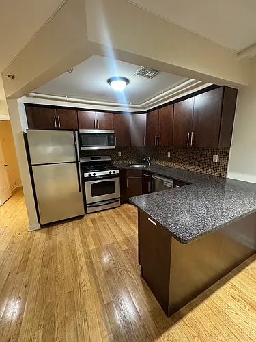 6510 Queens Midtown Expy #1R Photo 1