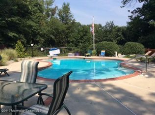 244 Cranberry Rd, Farmingdale, NJ 07727