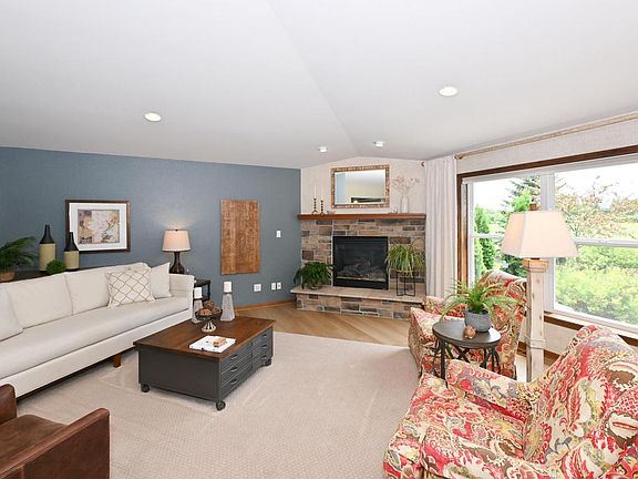 2nd image of 967 Log Cabin LANE