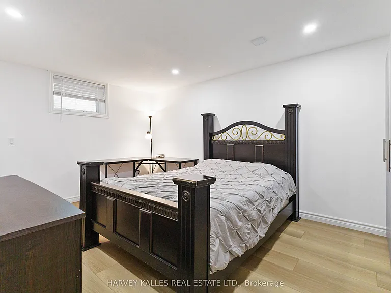 223 Sunnyside Dr — Photo 42