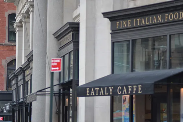 Rented by NY Casa Group | media 21