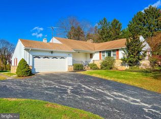 883 Parkwood Rd, Blue Bell, PA 19422