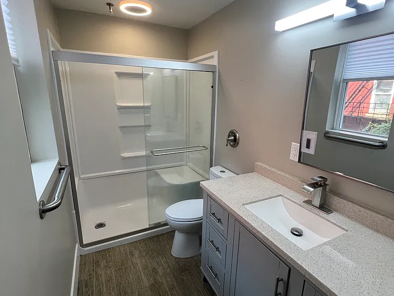 1105 Dayton St #4 — Photo 4