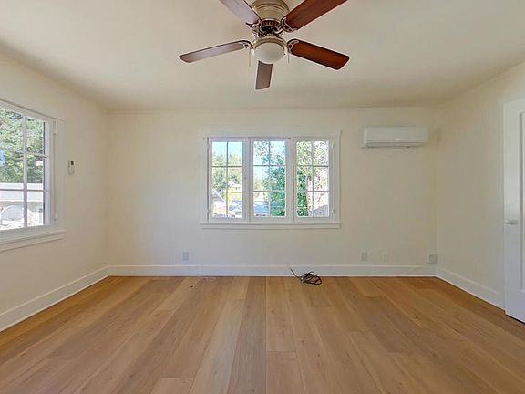5th image of 1178 E Elizabeth St