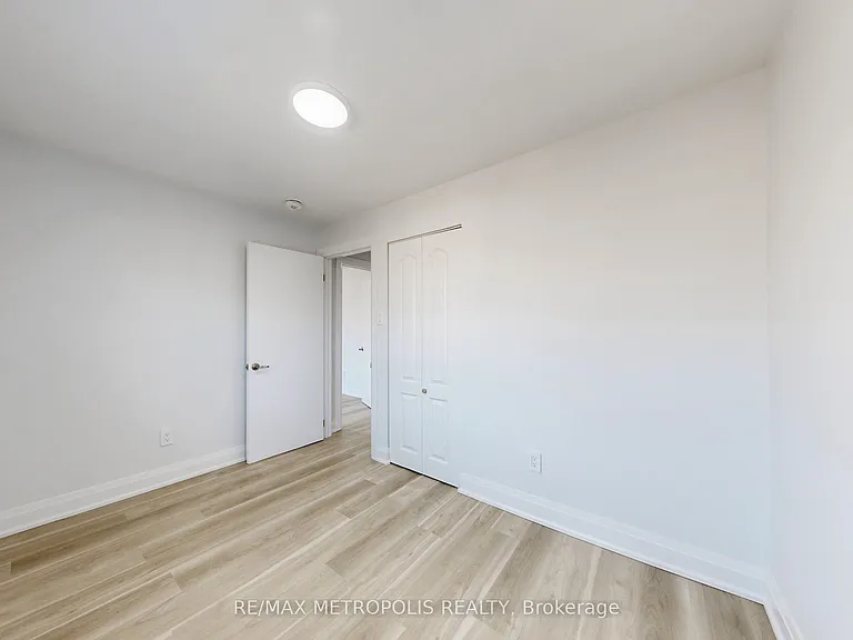 85 Primula Cres #UPPER — Photo 12