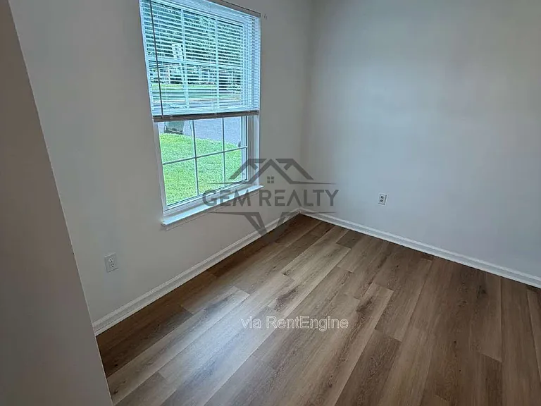 569 Cromwell Ct — Photo 41