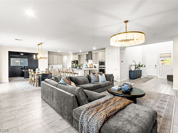 5th image of 10447 Vanhoy Crest Ave