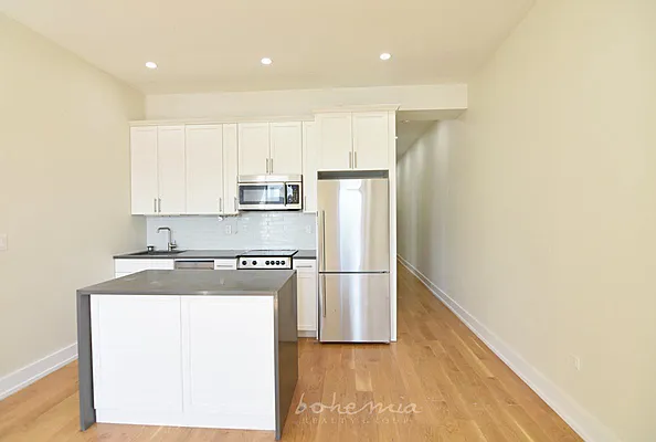 Rented by Bohemia Realty Group | media 10