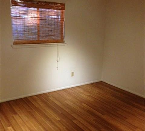 5th image of 1109 Velma St