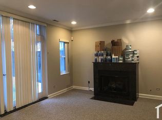 2215 W Monroe St APT 1, Chicago, IL 60612