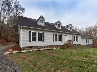 3636 Shacktown Rd, Yadkinville, NC 27055
