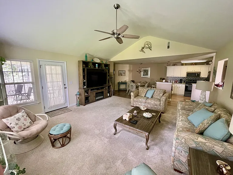 10 Loganberry Ct #G — Photo 8