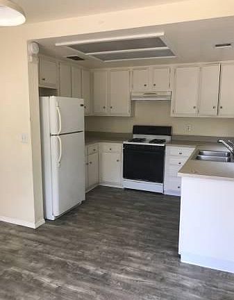 2nd image of 517A W Gutierrez St #A
