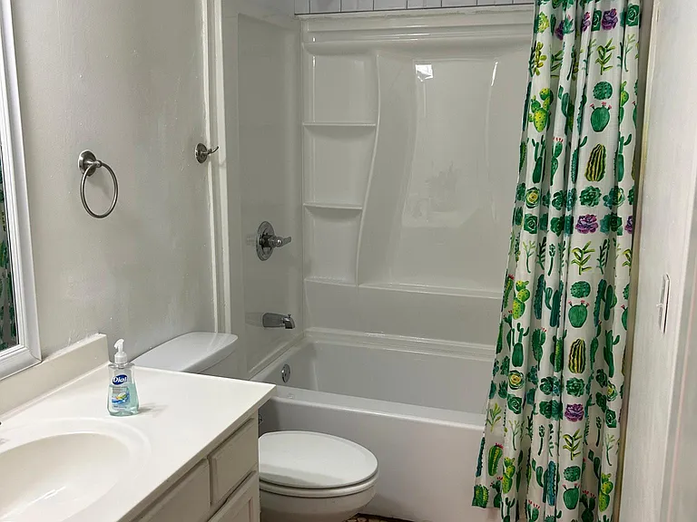 414 Sea Rover Ln NW #B — Photo 9