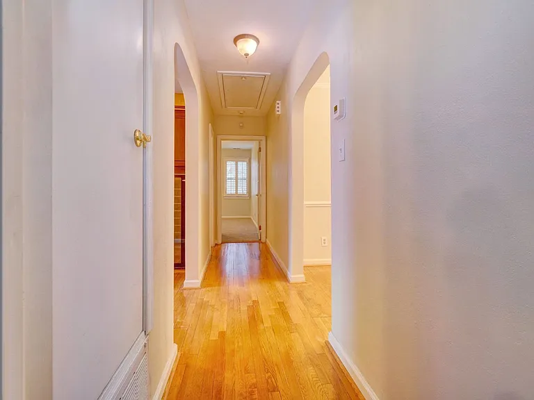 5428 Argall Cres — Photo 19