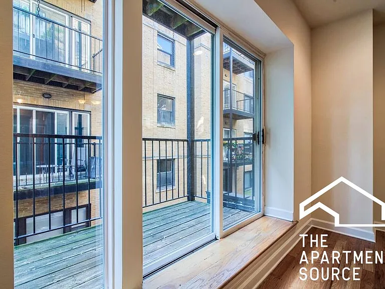 3354 W Wilson Ave #1S — Photo 4