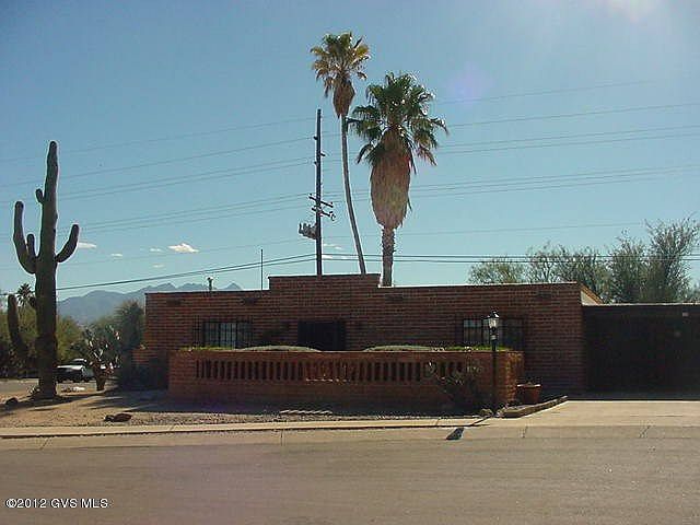 1st image of 135 N Abrego Dr