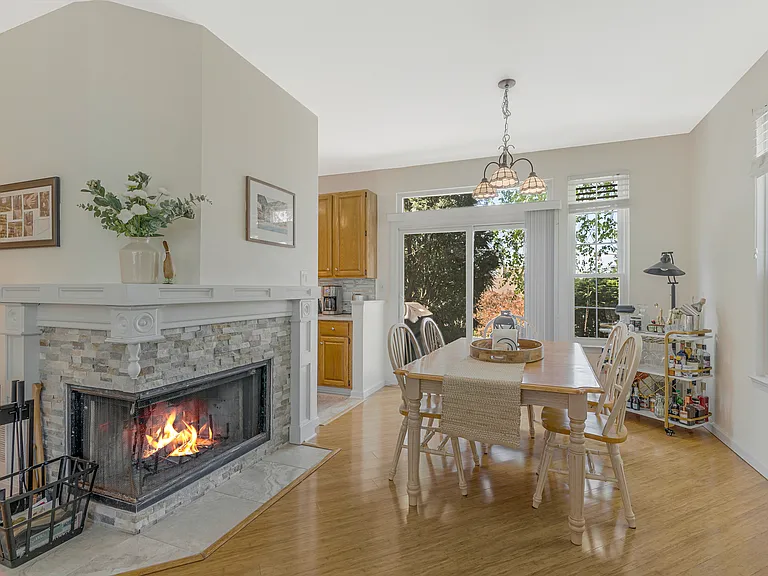 14 Wood Duck Pond Rd — Photo 5