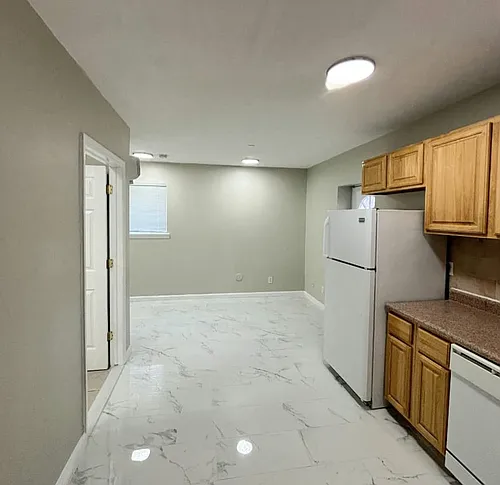 204 N 5th St #B2 Photo 1
