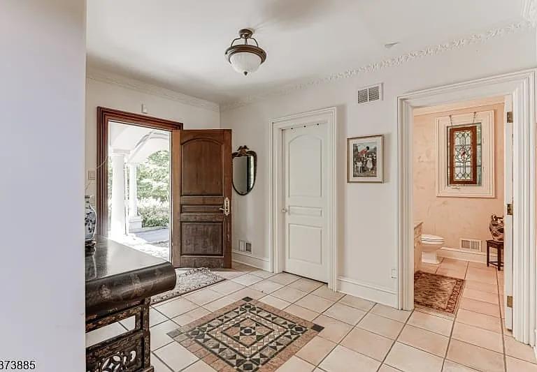 21 Stoningham Dr — Photo 15