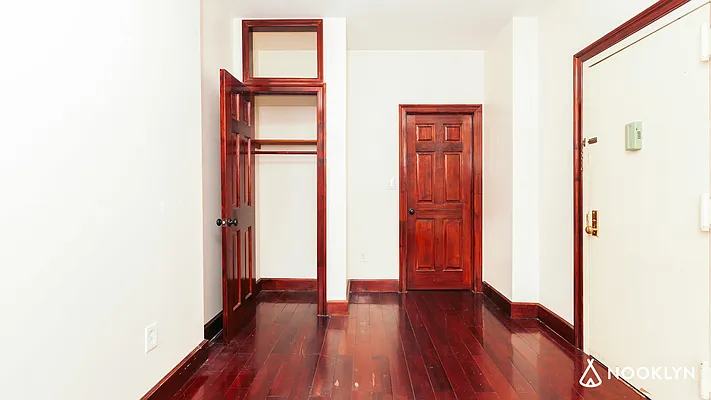 Rented by Nooklyn NYC LLC | media 28