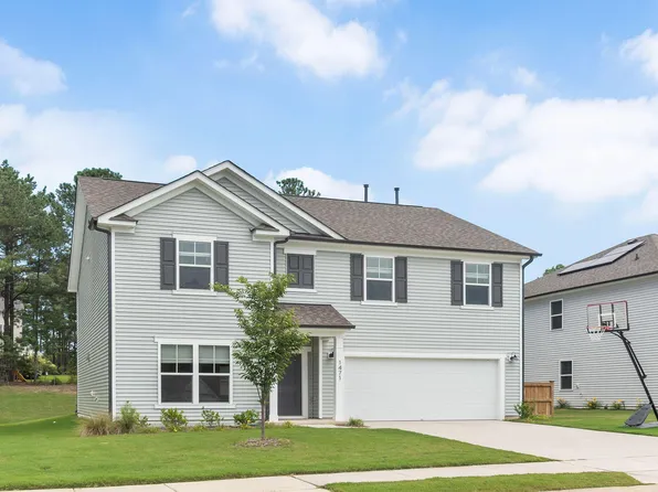 1471 Carlton Links Dr, Fuquay Varina, NC 27526