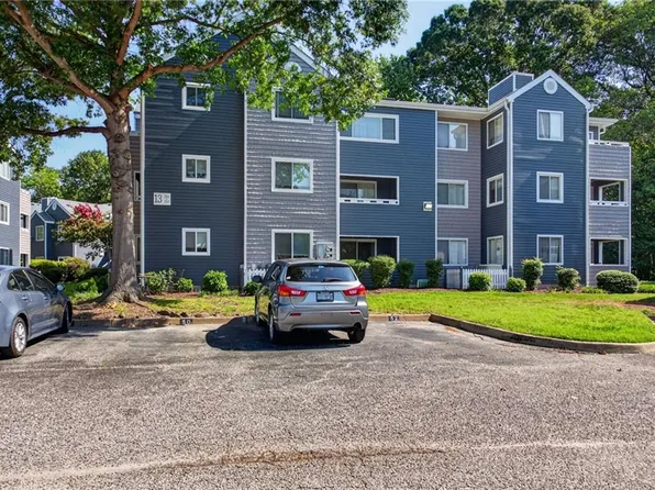 298 Nantucket Pl, Newport News, VA 23606