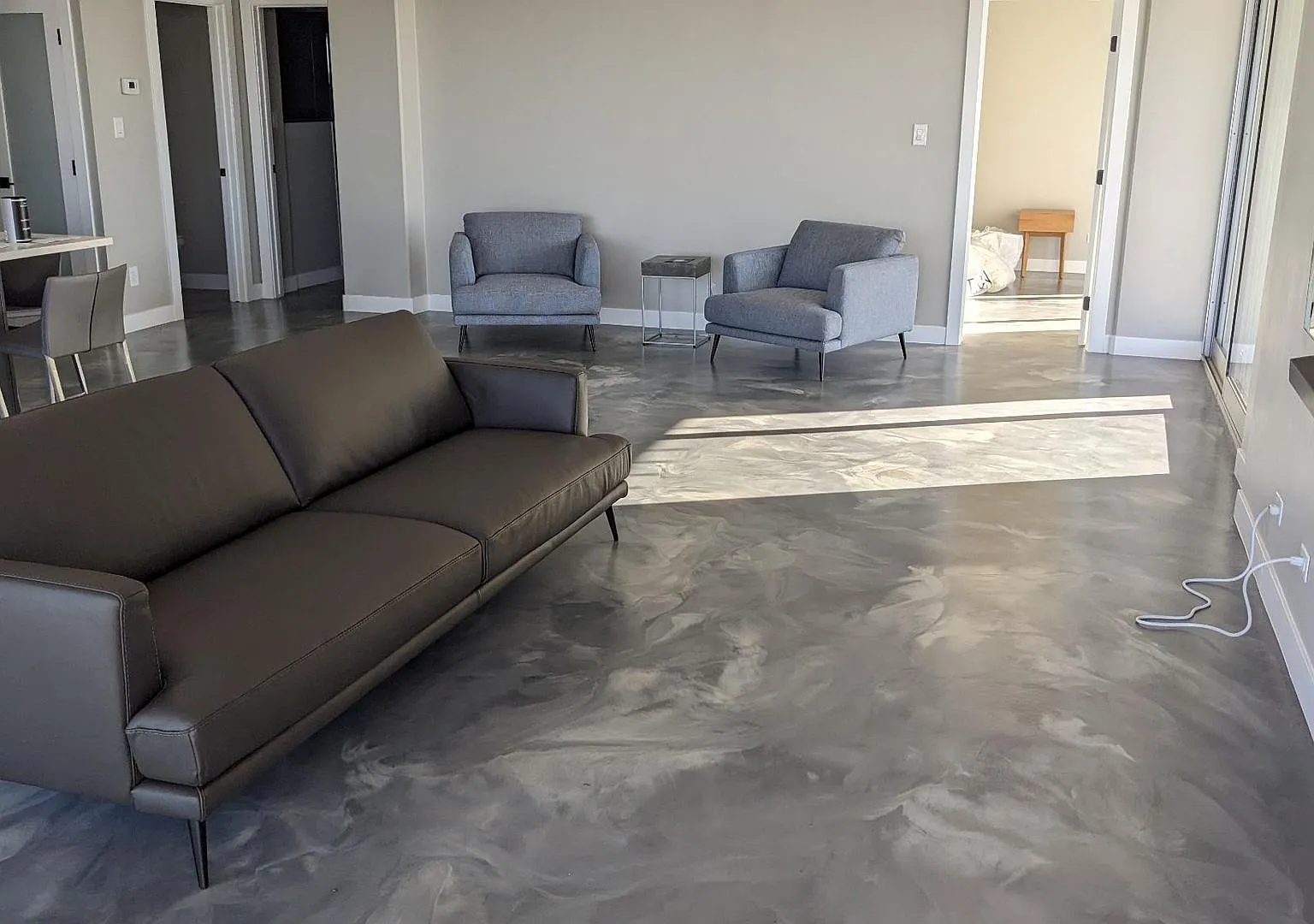 Executive Towers Condo Available for Rent! — Photo 2