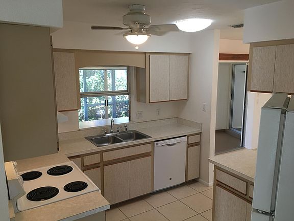 5th image of 364 Circlewood Dr