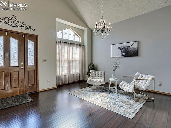 3rd image of 7840 Manston Dr