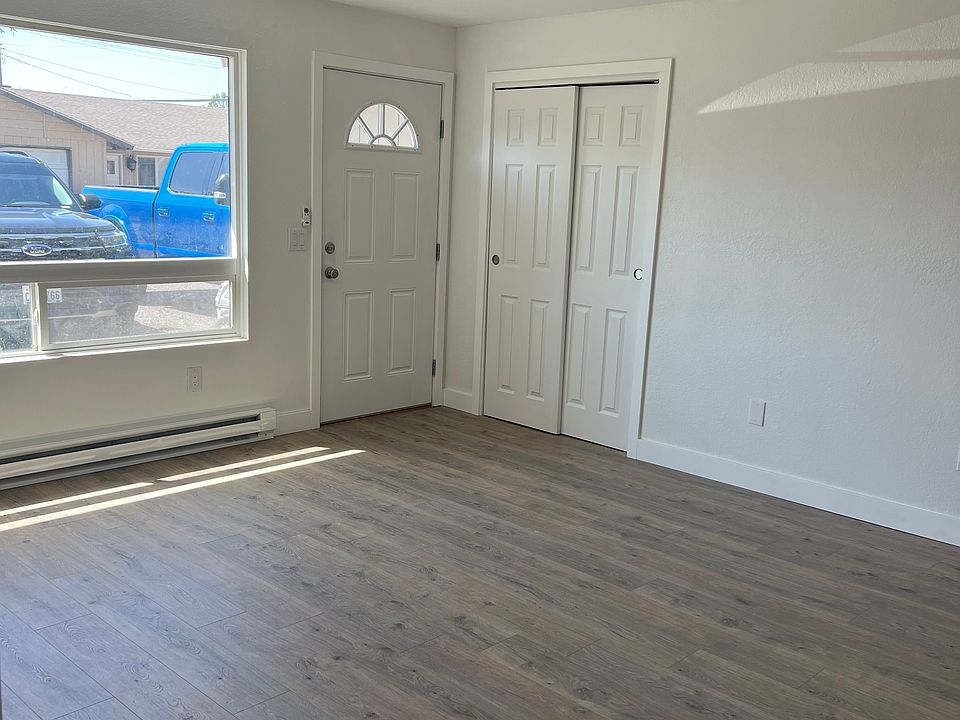 1st image of 613 Benham St #613